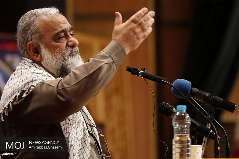دشمن شکست خورده در حوزه نظامی، به فضای مجازی متوسل شده است 2