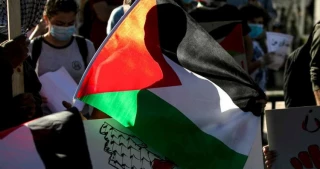 در راستای اعمال محدودیت بیشتر علیه نهادهای فلسطینی:

6 موسسه حقوقی به بهانه ارتباط با جبهه مردمی برای آزادی فلسطین تروریستی اعلام شدند