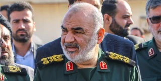فرمانده‌ کل سپاه پاسداران انقلاب اسلامی:

فرزندان ملت ایران در هوا، زمین و دریا مقابل دشمنان صف به صف ایستاده‌اند/ دشمنان توان حرکت ندارند