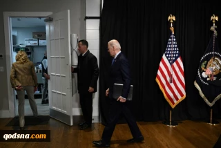 روزنامه الاخبار:

تصمیم آمریکا برای باز کردن انبارهای تسلیحات راهبردی و مرگبار آمریکا به روی رژیم صهیونیستی به مثابه پاداش به این رژیم است