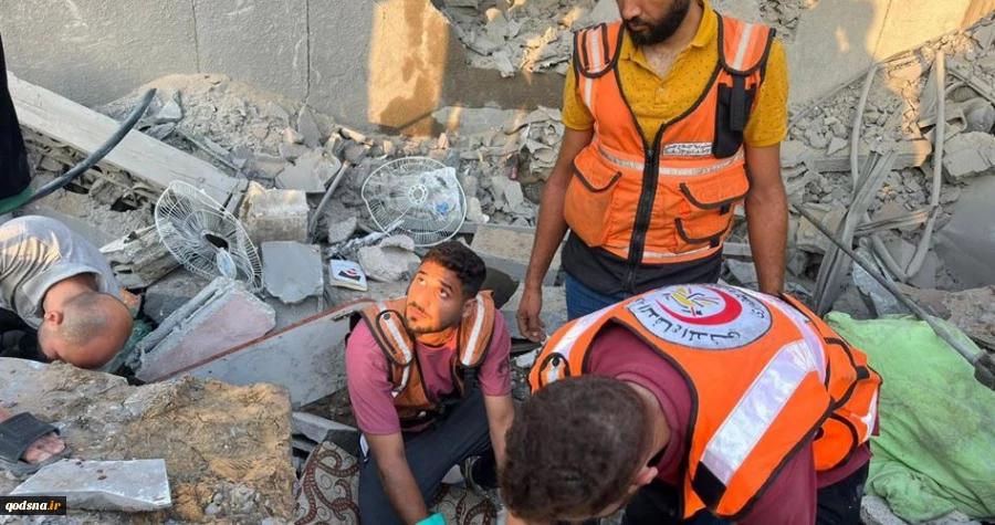 سازمان امداد و نجات فلسطین امروز پنجشنبه از شهادت 3 نفر از کارکنان این سازمان در اثر بمباران ارتش صهیونیستی خبر داد و گفت این افراد در جریان انجام وظایف انسان دوستانه خود در غزه به شهادت رسیده اند.