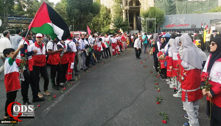 تهران،  میزبان خانواده شهدای غزه

مراسم  استقبال مردمی از خانواده های شهدای غزه در میدان فلسطین تهران برگزار شد 2