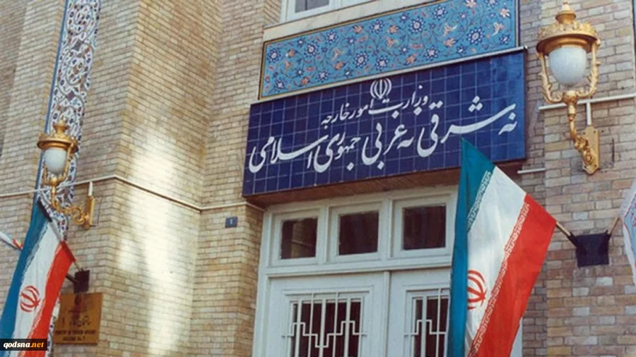 در راستای نقض حقوق بشر درسرکوب اعتراضات دانشجویان و اساتید دانشگاههای آمریکا

ایران ۱۱ مقام آمریکایی را تحریم کرد  2