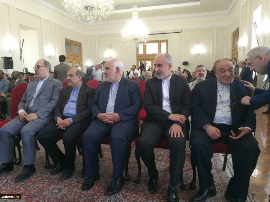 گزارش تصویری اختصاصی قدسنا(۱)

هم اکنون، مراسم بزرگداشت شهید اسماعیل هنیه، رییس دفتر سیاسی جنبش مقاومت حماس در وزارت امور خارجه.
 2