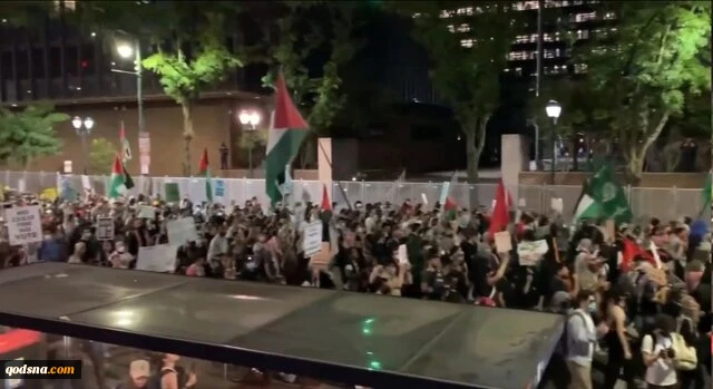 تجمع حامیان فلسطین در حوالی محل برگزاری مناظره ترامپ ـ هریس 2