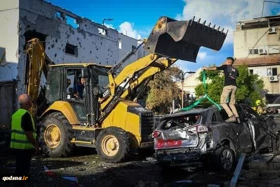 بلایی که موشک های حزب الله بر سر شهرک کریات بیالیک در الجلیل سفلی واقع در استان حیفا آورد.

 8