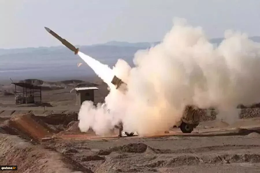 شلیک بیش از ۴۰ فروند موشک از خاک لبنان/ تاسیسات نفتی اسرائیل هدف پهپاد قرار گرفت 2