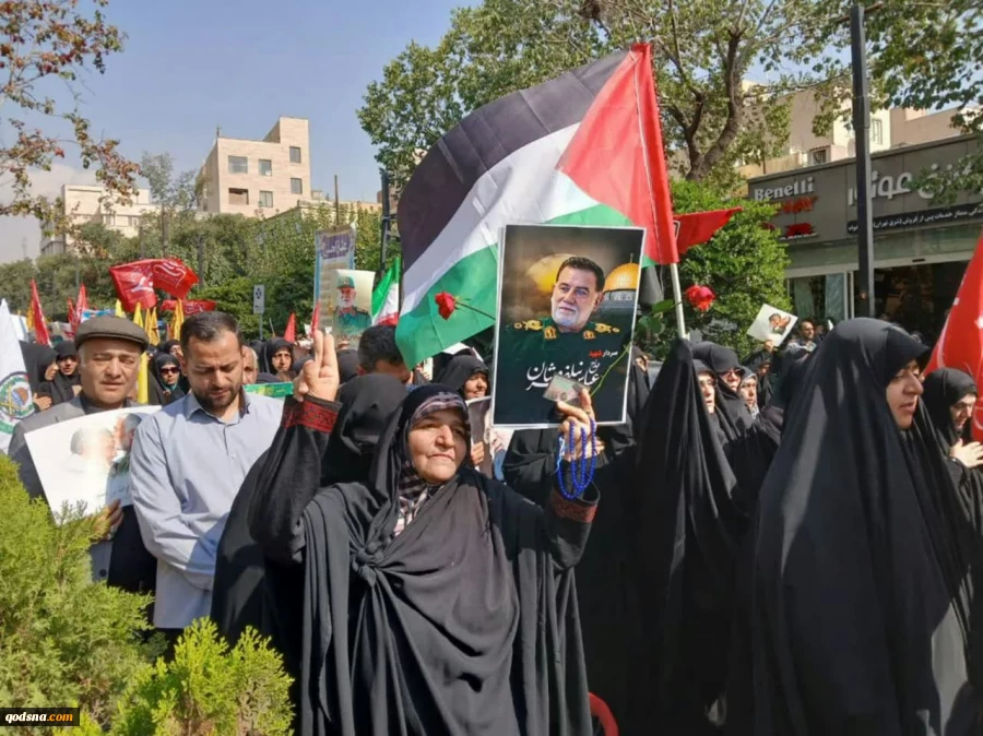 اختصاصی قدسنا/ گزارش تصویری مراسم تشییع سردار شهید نیلفروشان در میدان امام حسین تهران
 4