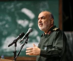 فرمانده کل سپاه پاسداران انقلاب اسلامی

شهید نیل‌فروشان از ۱۵‌سالگی تا روز شهادت، مرد میدان جهاد بود 2