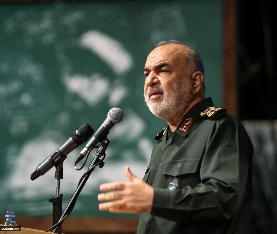 فرمانده کل سپاه پاسداران انقلاب اسلامی

شهید نیل‌فروشان از ۱۵‌سالگی تا روز شهادت، مرد میدان جهاد بود 2