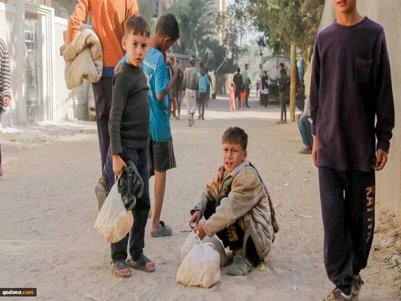 العربی‌الجدید بررسی کرد؛
نایاب شدن نان در غزه؛ شبح گرسنگی در کمین کودکان 2