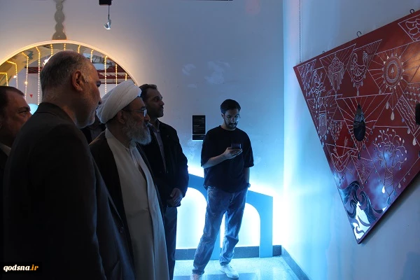 بازدید دبیر کل جمعیت دفاع از ملت فلسطین از آثار نمایشگاه گروهی هنر طوفان  11