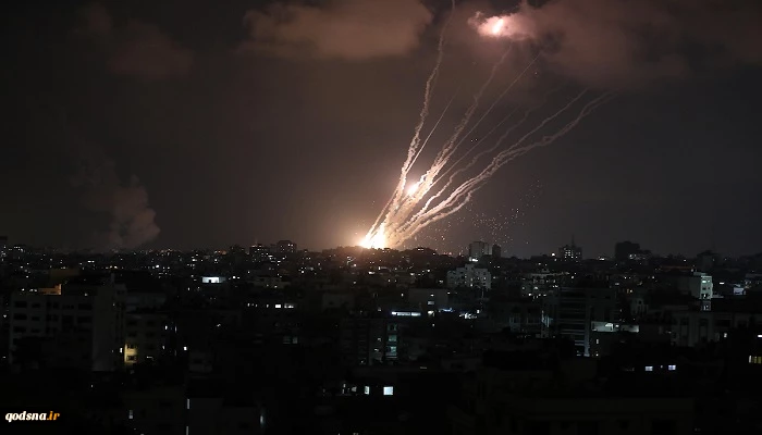 القسام يقصف نتيفوت والسرايا توقع رتلا للاحتلال في جباليا بحقل ألغام
 2