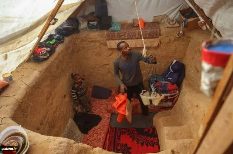 ابتکار پدر فلسطینی برای محافظت فرزندانش از سرما و جنگ 3