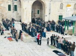 حضور ۵۰ هزار نفر در نماز جمعه مسجد الاقصی  8