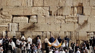 دیوار البراق از آن مسلمانان 
با تصمیم دادگاه بین المللی