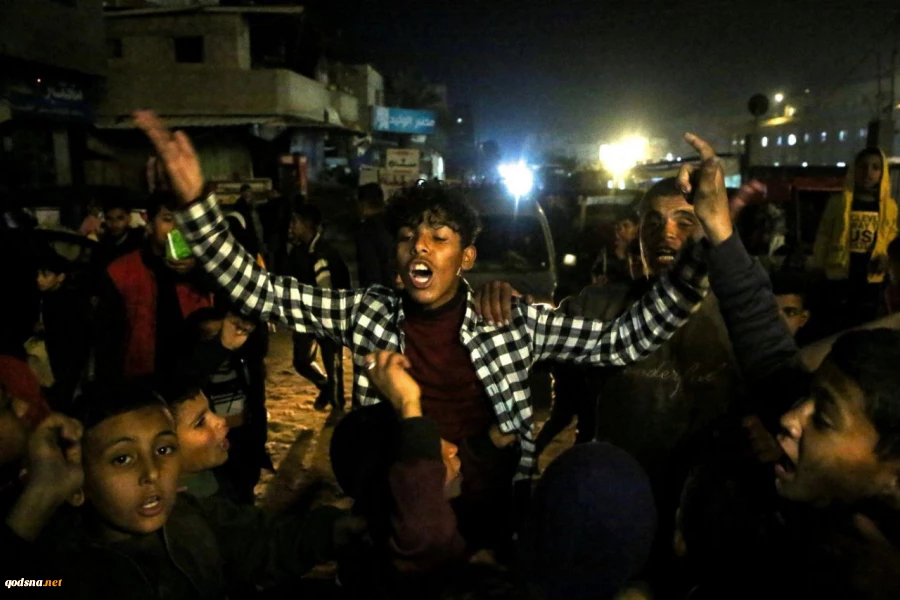 شادی فلسطینیان پس از اعلام خبر بازگشت آنها به خانه در شمال غزه + فیلم 2