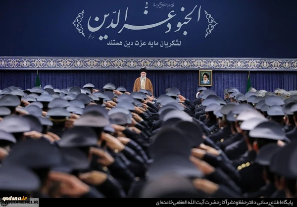 رهبر انقلاب