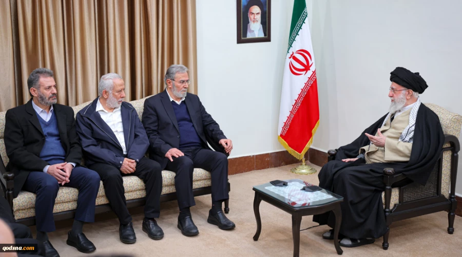 The Leader made the remarks in a meeting with Ziyad al-Nakhaleh, Secretary-General of the Palestinian Islamic Jihad movement.

"These plans will lead nowhere. Those who vowed to eliminate resistance within a short time a year and a half ago, now receive
