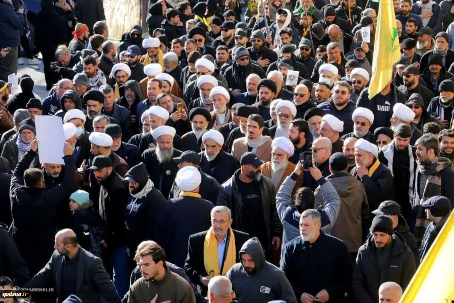 تصاویر حضور نمایندگان رهبر انقلاب در مراسم تشییع شهید صفی‌الدین 4