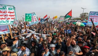 "هآرتس": "إسرائيل" لا تستطيع إخضاع اليمن.. والحل العسكري ليس كافياً