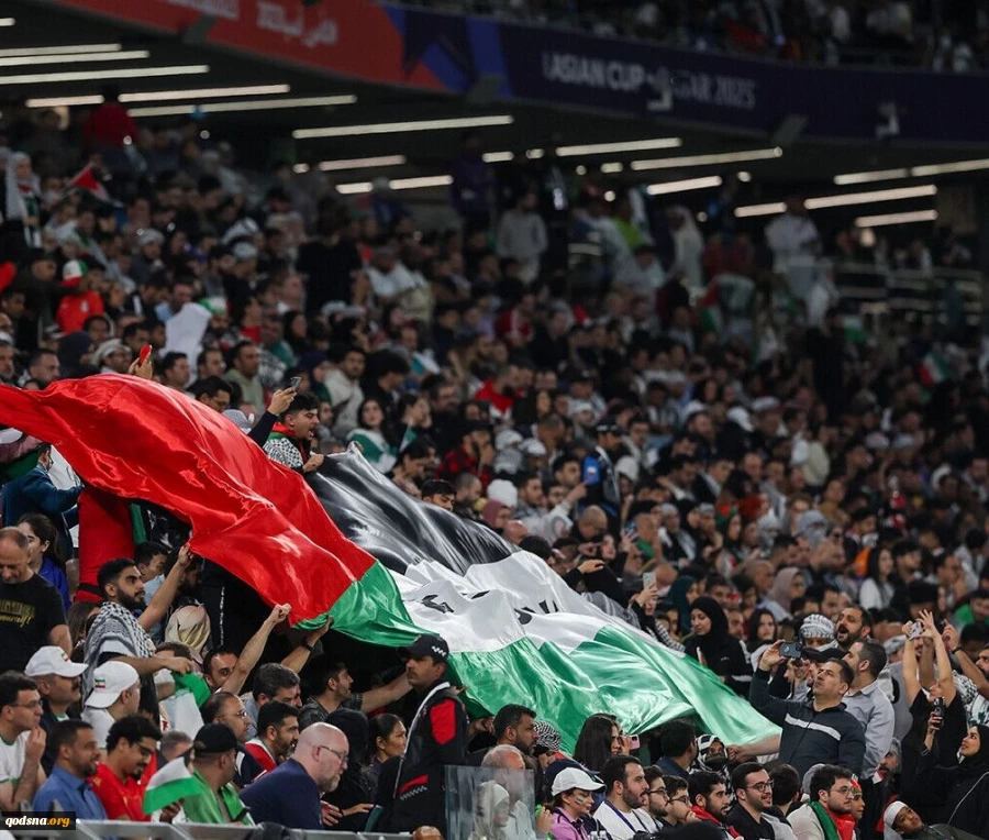 نسل‌کشی در غزه را متوقف کنید؛
حمایت جالب هواداران پاری‌سن‌ژرمن از فلسطین در فینال لیگ قهرمانان اروپا +عکس 2