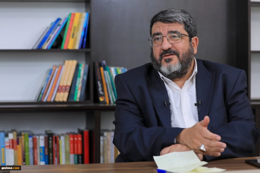 فواد ایزدی در گفتگو با خبرگزاری قدس:

یک سناریوی مهم درباره جنگ ایران و اسرائیل/ آمریکا عامل اصلی اجرای عملیات فریب بود 2