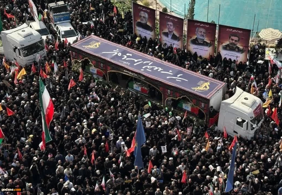Iranians bid farewell to their martyred compatriots 4