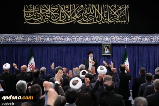 رهبر انقلاب: اگر رژیم صهیونیستی خم نشده و به زمین نچسبیده بود اینگونه به آمریکا متوسل نمی‌شد/ تاکید حضرت آیت الله خامنه ای بر پیگیری حقوقی جنایات انجام گرفته در جنگ اخیر رژیم صهیونیستی