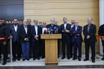در بدو ورود به لبنان
لاریجانی: مقاومت مایه افتخار همه جهان اسلام است/ به آینده منطقه امیدواریم 2