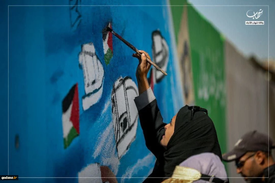تصاویر بیشتری از دیوارنگاره هنرمندان فلسطینی  در نوار غزه برای فعالان ناوگان الصمود 3