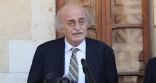 ولید جنبلاط: مقصر جلوه دادن مقاومت، تحریف تاریخ و اهانت به شهداست