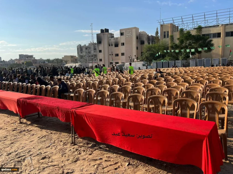 بیمارستان ناصر در خان یونس در حال آماده‌سازی برای پذیرش اسرای فلسطینی است که قرار است امروز در چارچوب توافق تبادل اسرا آزاد شوند
 4