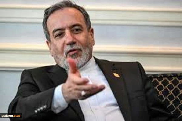 در واکنش به ادعاهای نسبت داده شده به ایران؛
عراقچی: نمایش یک پهپاد در پارلمان بریتانیا، صحنه‌سازی لابی اسرائیل بود
 2