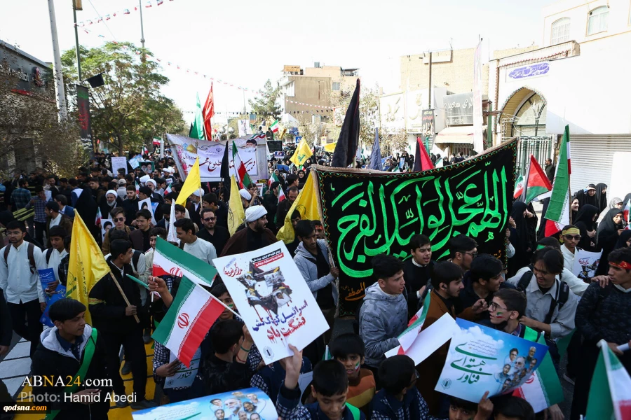 مسيرات شعبية بمناسبة اليوم الوطني لمقارعة الاستكبار العالمي في طهران 30