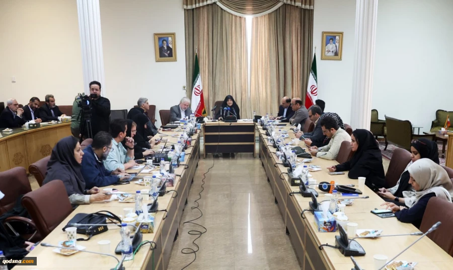 معاون دبیر ستاد حقوق بشر:
هدف قرار دادن عمدی غیرنظامیان و تأسیسات درمانی و امدادی مصداق جنایت جنگی است 2