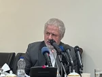 معاون دبیر ستاد حقوق بشر:

هدف قرار دادن عمدی غیرنظامیان و تأسیسات درمانی و امدادی مصداق جنایت جنگی است 2