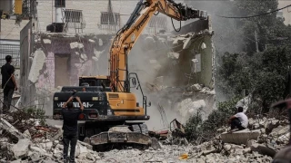 Zionist army razes house of prisoner Maher Samara in Salfit
