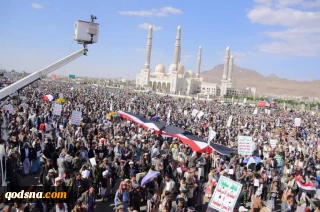 پس از فراخوان رهبر انصارالله یمن صورت گرفت؛

راهپیمایی عظیم مردم یمن به مناسبت سالروز خروج استعمار انگلیس از جنوب این کشور+ عکس