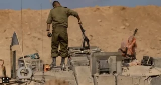 معاريف : ضباط كبار يتهمون"كاتس" بتسييس الجيش وتخريب منظومته