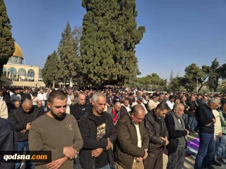 60,000 Palestinians perform Friday, absentee prayers for Gaza and West Bank martyrs at Aqsa Mosque