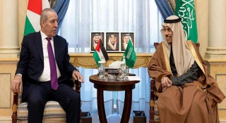 دیدار بن فرحان با فرستاده محمود عباس در ریاض