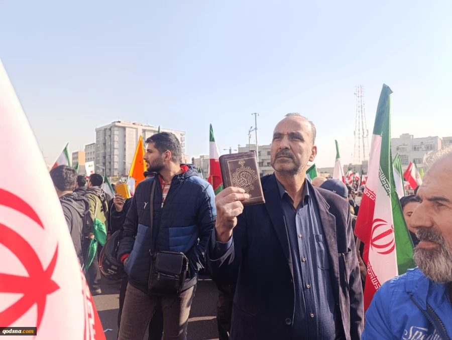 قیام مقدس ملت ایران علیه آشوبگری/ راهپیمایی مردم تهران علیه تروریست‌های مسلح 3