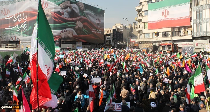 قیام مقدس ملت ایران علیه آشوبگری/ راهپیمایی مردم تهران علیه تروریست‌های مسلح 2