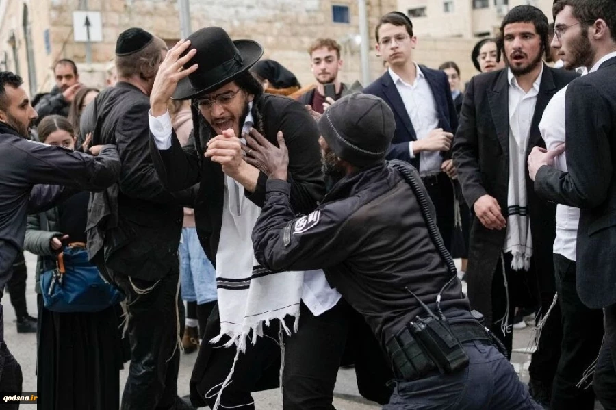 معاریو: اسرائیل به دلیل هرج‌ومرج سیاسی به سمت فروپاشی می‌رود/ اسرائیل در دوره بی‌سابقه‌ای از گفتمان پوپولیستی و پر سر و صدا به سر می‌برد 2