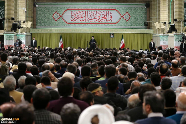 در دیدار هزاران نفر از اقشار مختلف مردم و در اولین روز دهه فجر مطرح شد

هشدار صریح رهبر انقلاب به آمریکا: اگر جنگی راه بیاندازید، جنگ منطقه ای خواهد بود 2