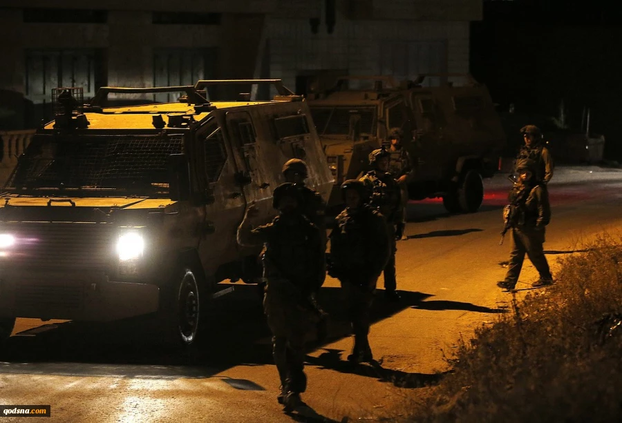 IOF raids homes, kidnaps several Palestinians in W. Bank 2