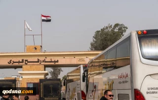 First group of Palestinians returns to Gaza from Egypt