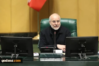 قالیباف در تشریح نشست غیرعلنی با حضور عراقچی و سرلشکر موسوی:

دیپلماسی و دفاعی دو روی یک سکه هستند که باتوجه به فرامین مقام معظم رهبری پیش می‌رود