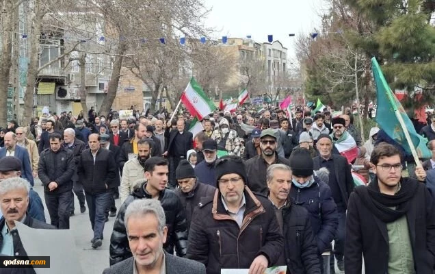 مسيرات ذكري انتصار الثورة الإيرانية في جميع انحاء إيران 10